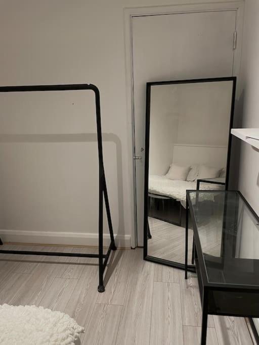 2 Bedroom Central London Apartment Modern And Stylish Exterior photo
